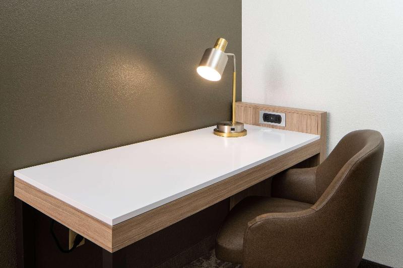 스탠다드 스튜디오 킹침대, Sonesta Select Seattle Renton Suites