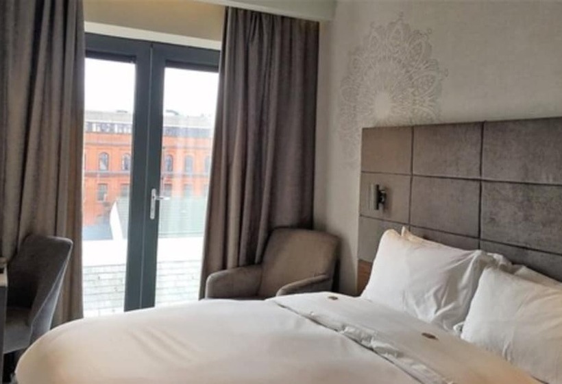 חדר אקזקיוטיב, Ten Square