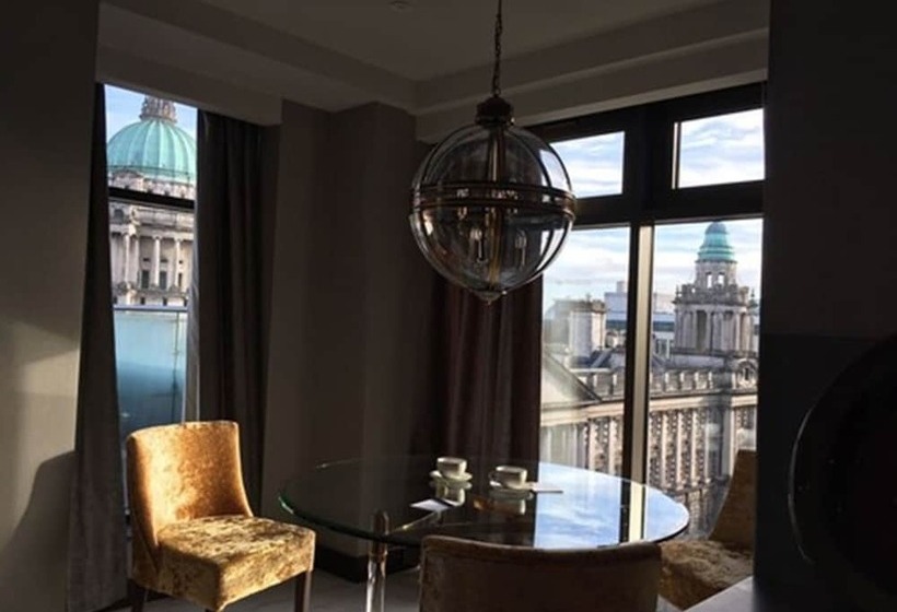 חדר אקזקיוטיב, Ten Square