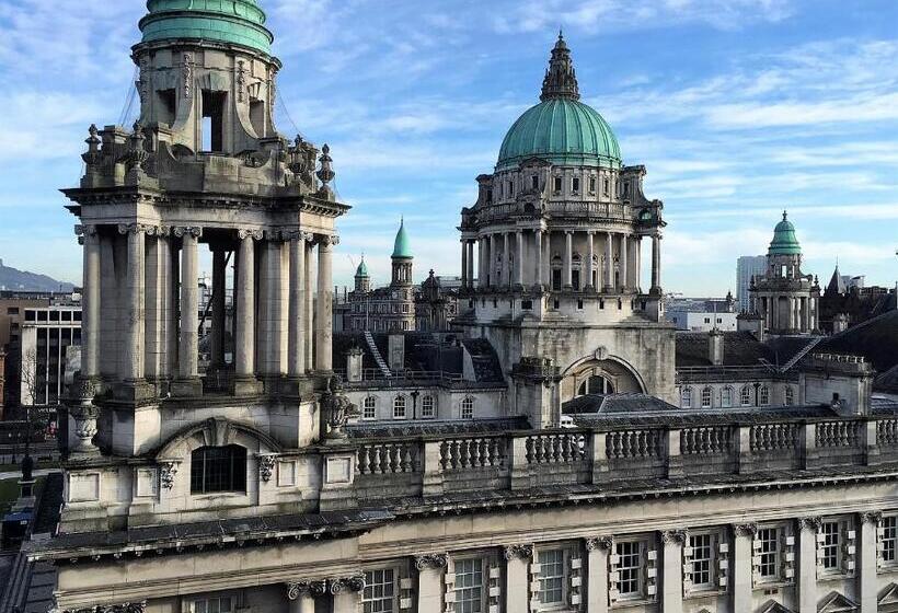 סוויטת סופריור, Ten Square