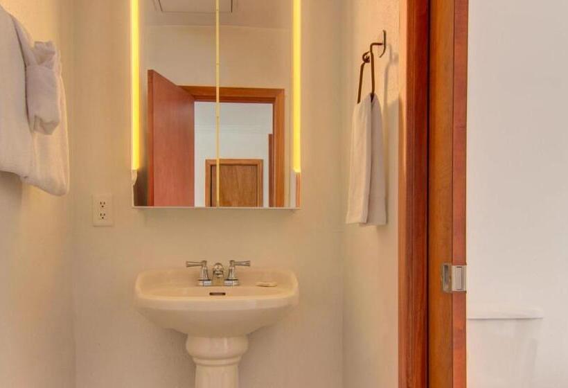 エクゼクティブスイート, The Bristol