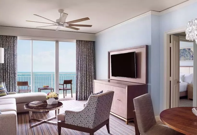 سوییت با چشم‌انداز دریا, The Ritzcarlton Key Biscayne, Miami
