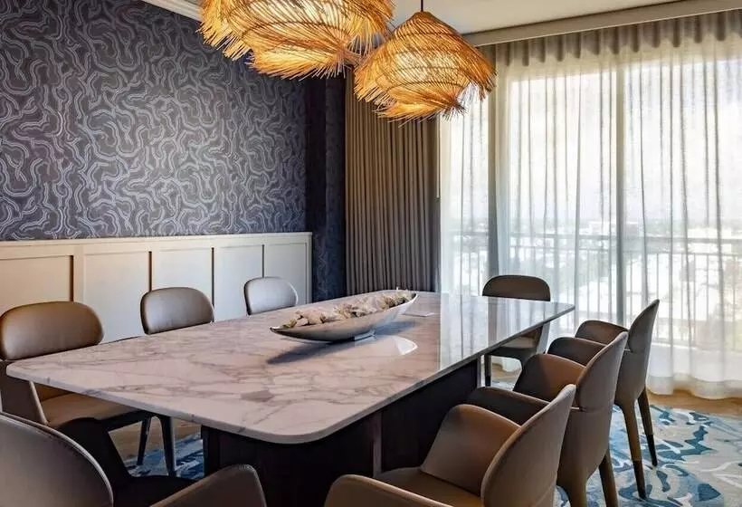 سوییت با چشم‌انداز دریا, The Ritzcarlton Key Biscayne, Miami