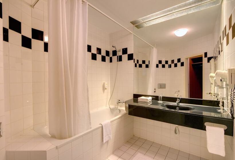 スタンダードルーム, Theatrino