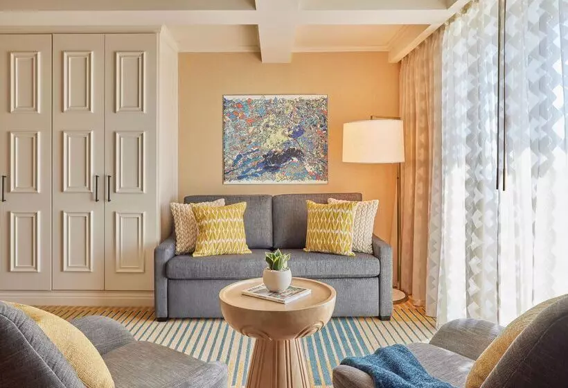 اتاق استاندارد با تخت بزرگ, Viceroy Santa Monica