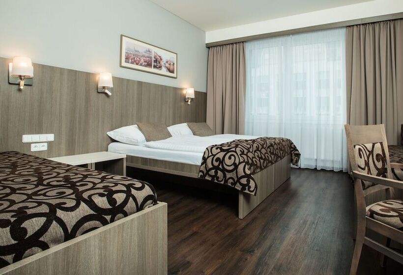 اتاق خانوادگی, Wellness Hotel Step