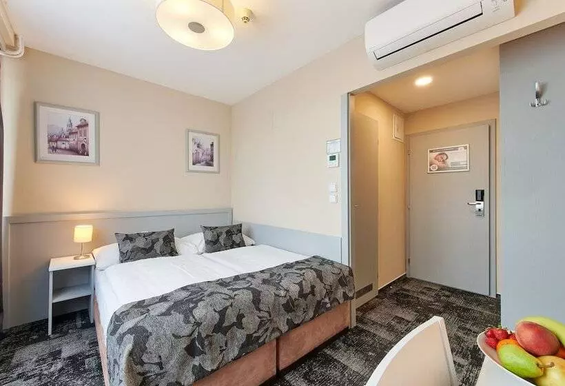 اتاق اکونومی, Wellness Hotel Step