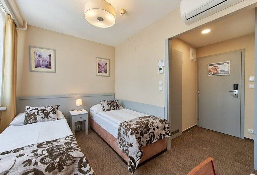 اتاق اکونومی, Wellness Hotel Step