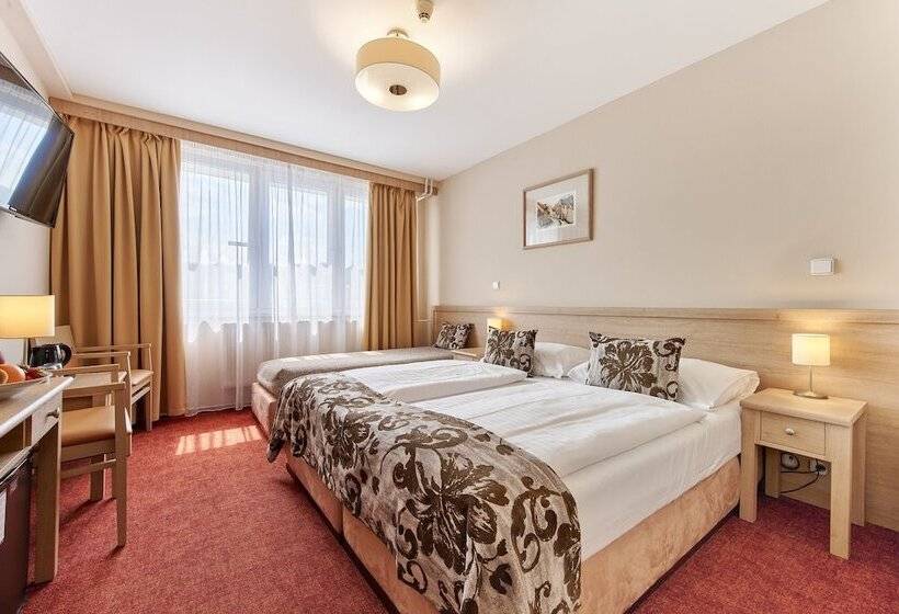 اتاق استاندارد سه نفره, Wellness Hotel Step