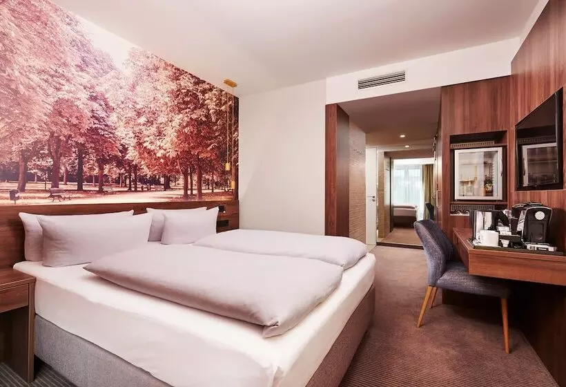 Familie Studio, Hyperion Hotel Berlin