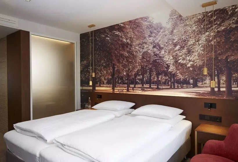 Familie Studio, Hyperion Hotel Berlin
