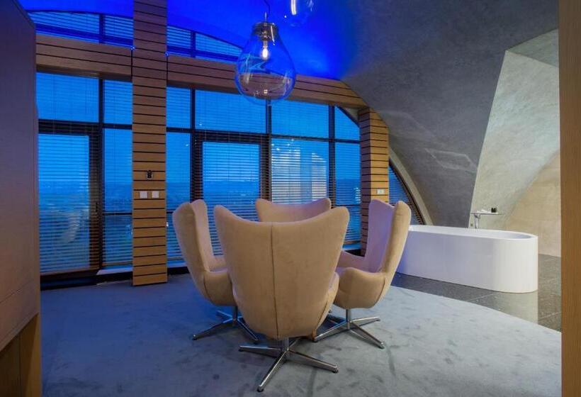 سوییت دوبلکس, Wellness Hotel Step