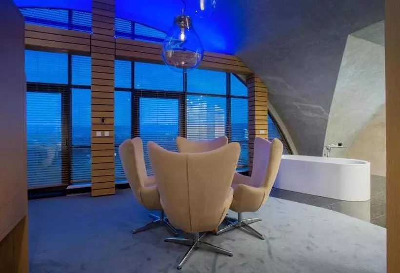 سوییت دوبلکس, Wellness Hotel Step