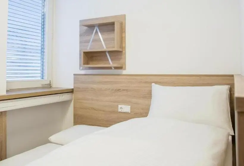 اتاق استاندارد یک نفره, A2 Boarding House Memmingen