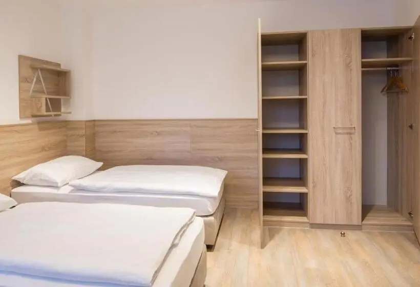 اتاق کلاسیک سه تخته, A2 Boarding House Memmingen