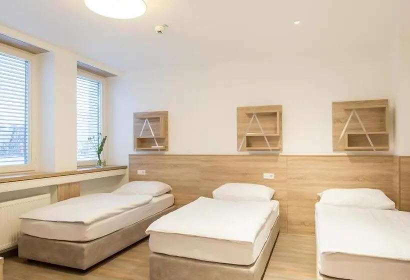 اتاق کلاسیک سه تخته, A2 Boarding House Memmingen