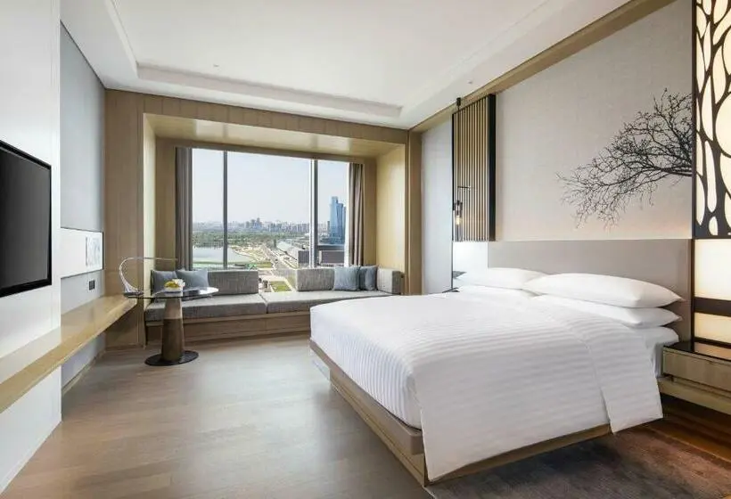 キングサイズベッド、シティビューデラックスルーム, Courtyard By Marriott Chengdu South