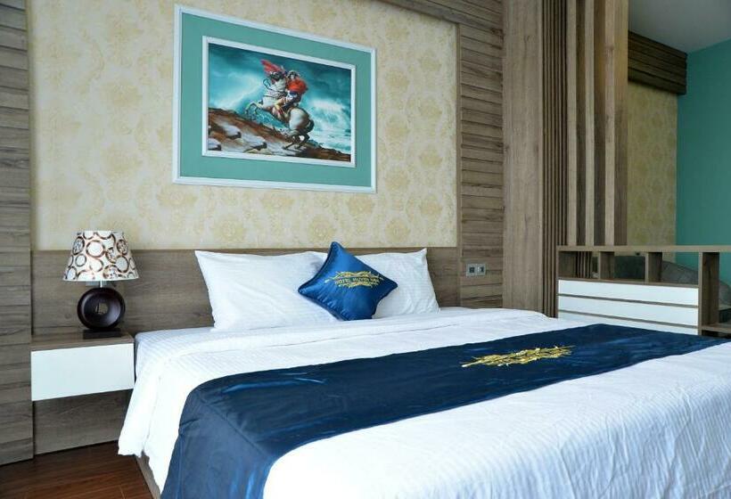 اتاق لوکس, Huyen Nga