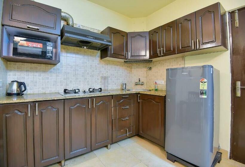 スタンダードスタジオ, Studio Serviced Apartments Near Fortis Hospital