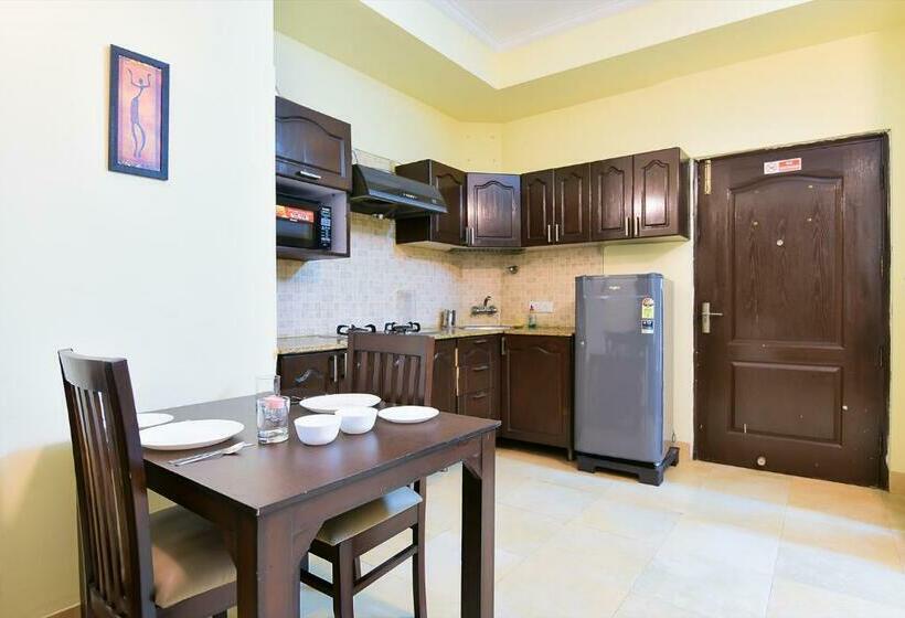 スタンダードスタジオ, Studio Serviced Apartments Near Fortis Hospital