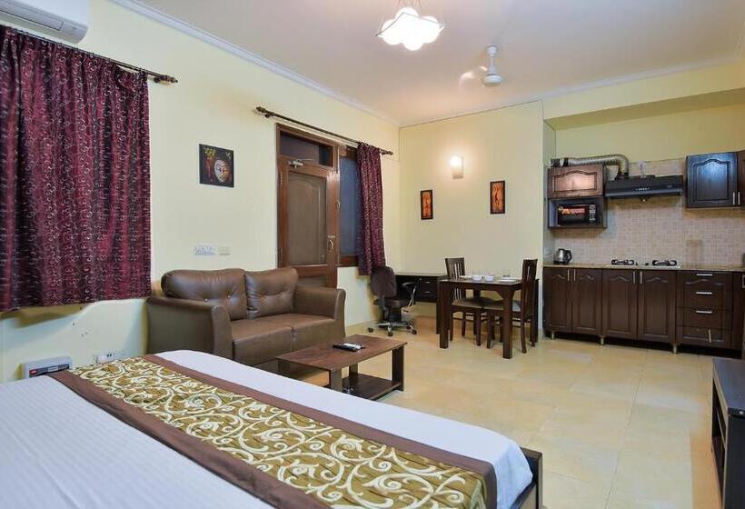 スタンダードスタジオ, Studio Serviced Apartments Near Fortis Hospital