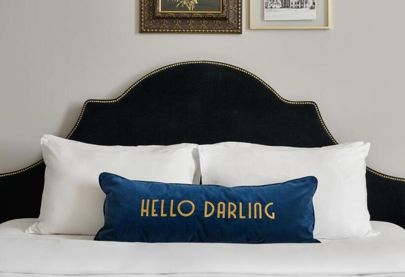 스탠다드 룸 킹사이즈 침대, The Darling