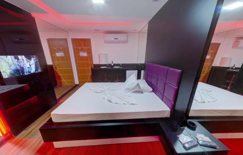 Suíte Deluxe, Motel Fantasy 4