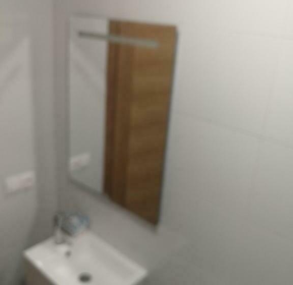 اتاق استاندارد, Pension Tasaga