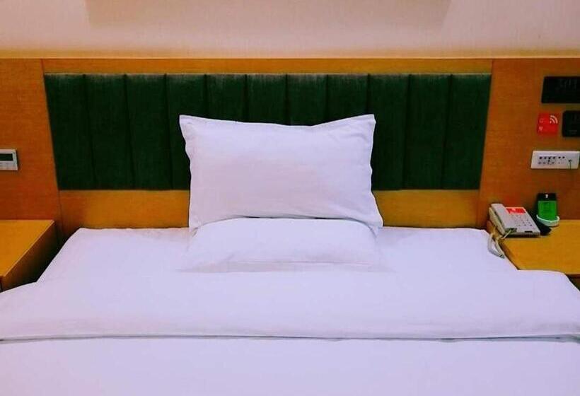 Номер Superior Кровать Кинг, 7days Premium Shiyan Renmin Road Sanyan Coach Station Branch