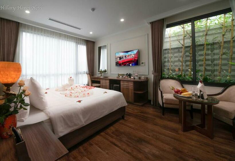 اتاق اجرایی, Hillary Hanoi