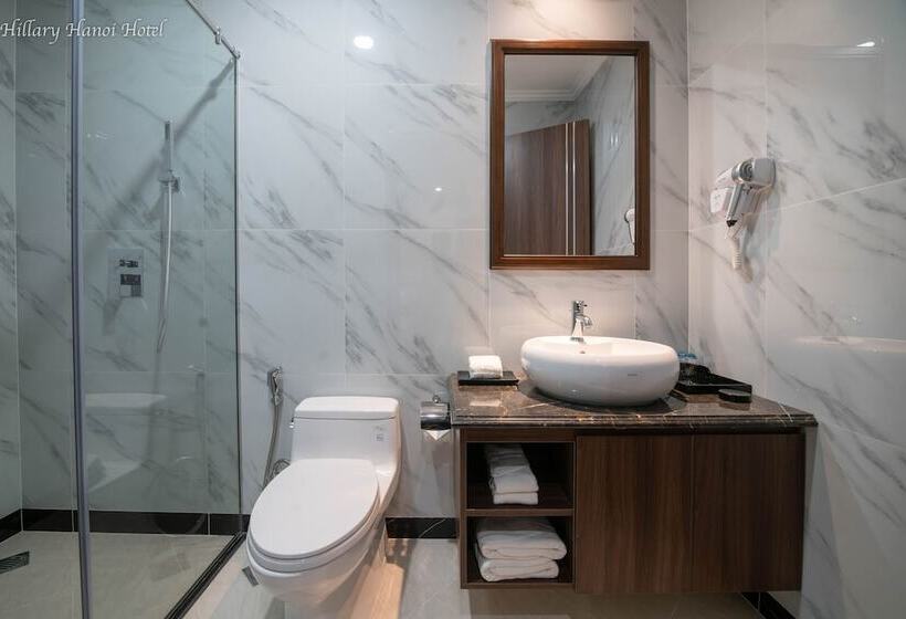 اتاق سوپریور, Hillary Hanoi