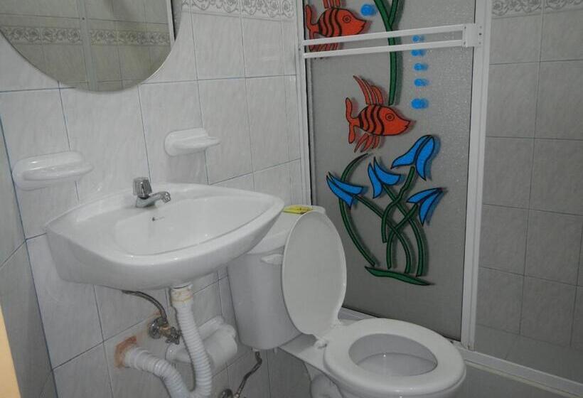 Standardzimmer 2 Doppelbetten, Internacional En Atacames