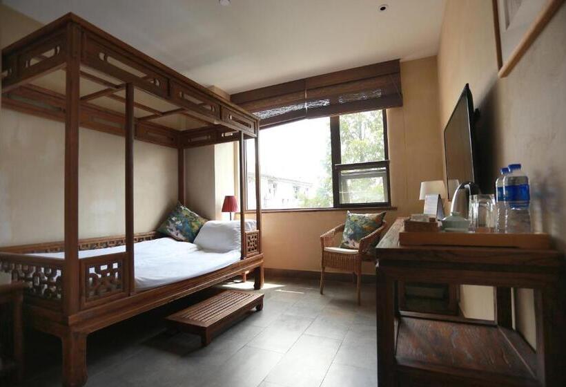 带2个卧室的套房, Top Zero