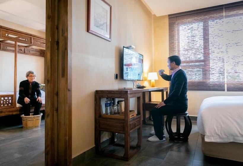 带2个卧室的套房, Top Zero