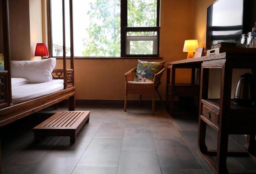 带2个卧室的套房, Top Zero