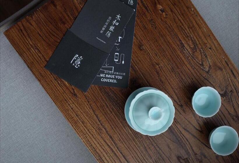 山景套房, Top Zero