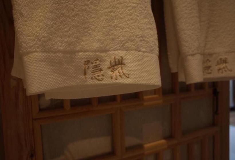 山景套房, Top Zero