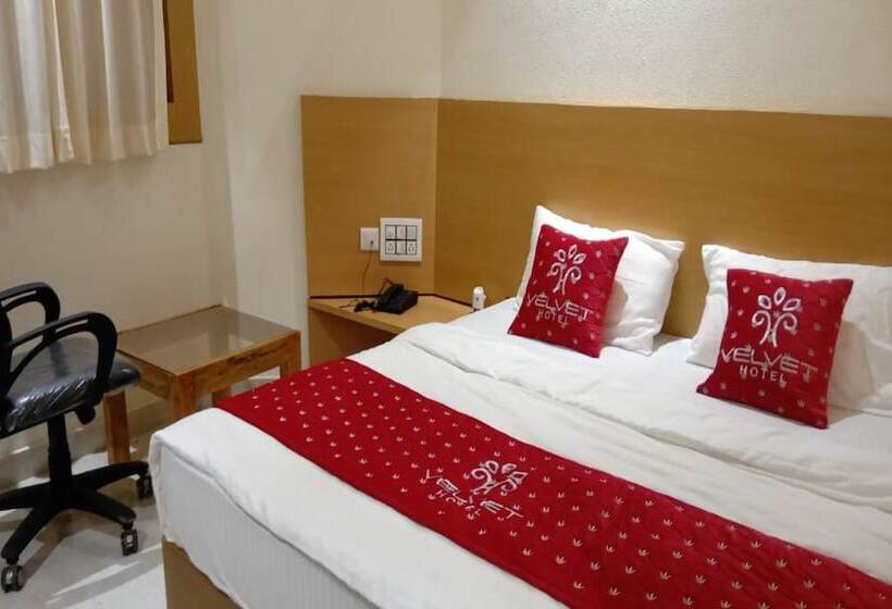 デラックスルーム, Velvet