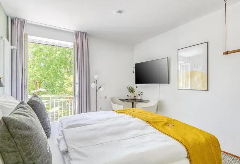 Suite amb Balconada, Limehome Garching Bei München