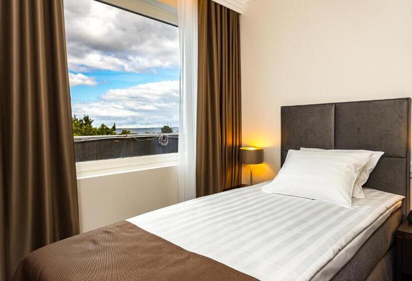 اتاق استاندارد, Adoryal Hotell