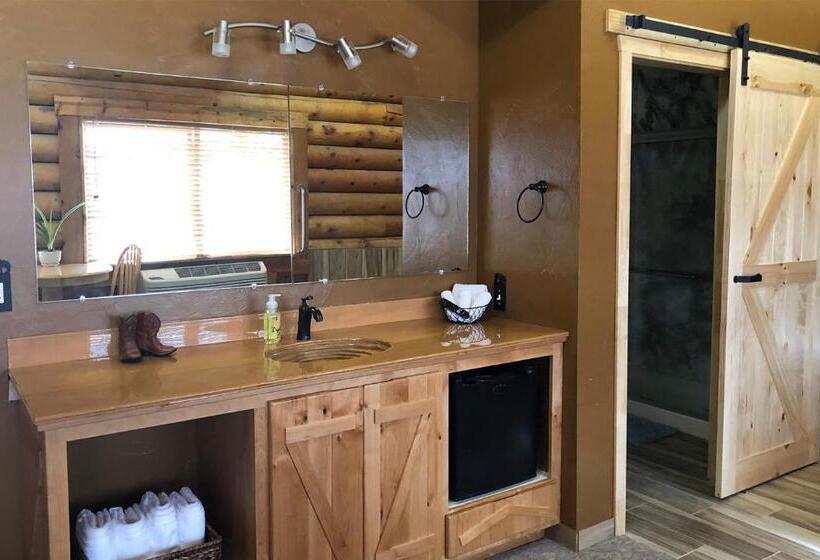 Люкс Deluxe Кровать Кинг, Ponderosa Inn