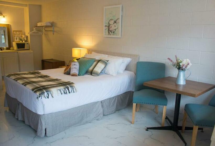 חדר דלוקס, Christina Lake Motel And Rv Park