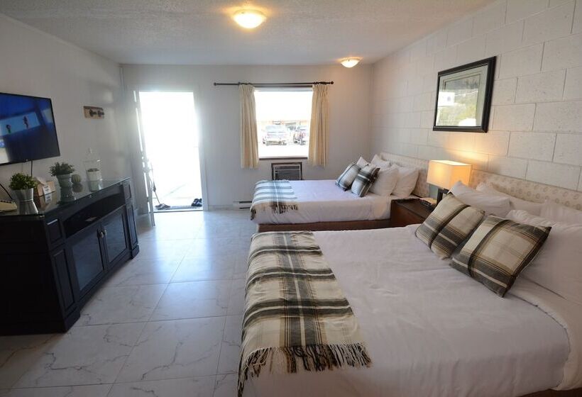 חדר סטנדרט לארבעה, Christina Lake Motel And Rv Park