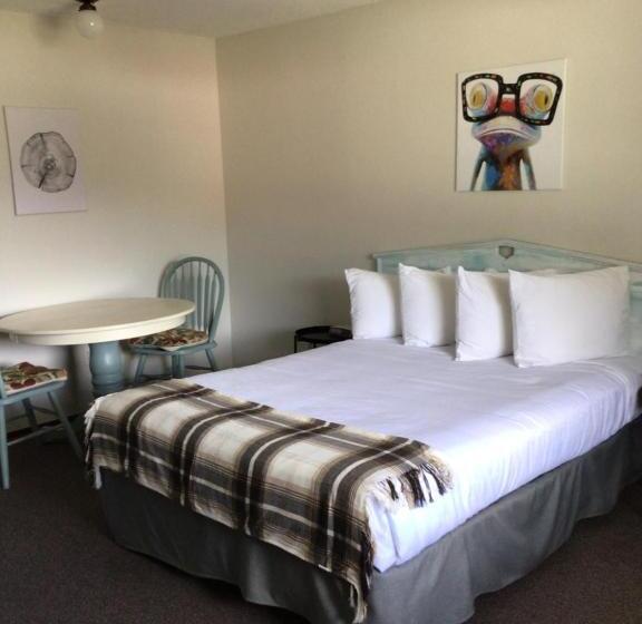Номер Deluxe, Christina Lake Motel And Rv Park