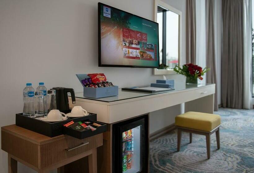 سوییت جونیور, Crystal Inn Hotel   El Alamein