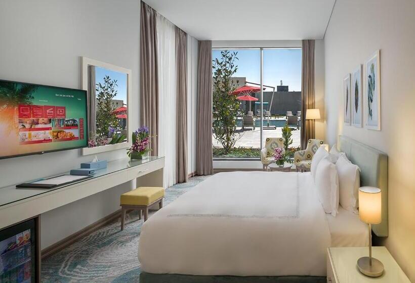 اتاق لوکس با چشمانداز استخر, Crystal Inn Hotel El Alamein