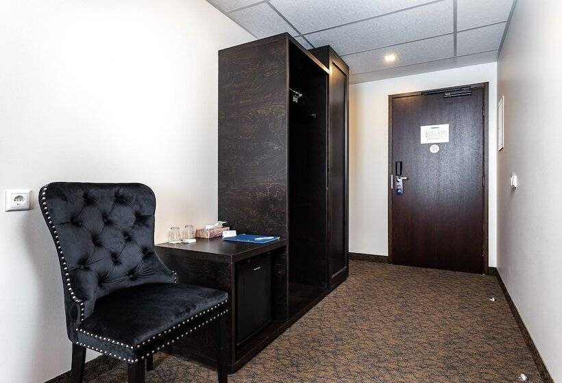 اتاق استاندارد, Adoryal Hotell