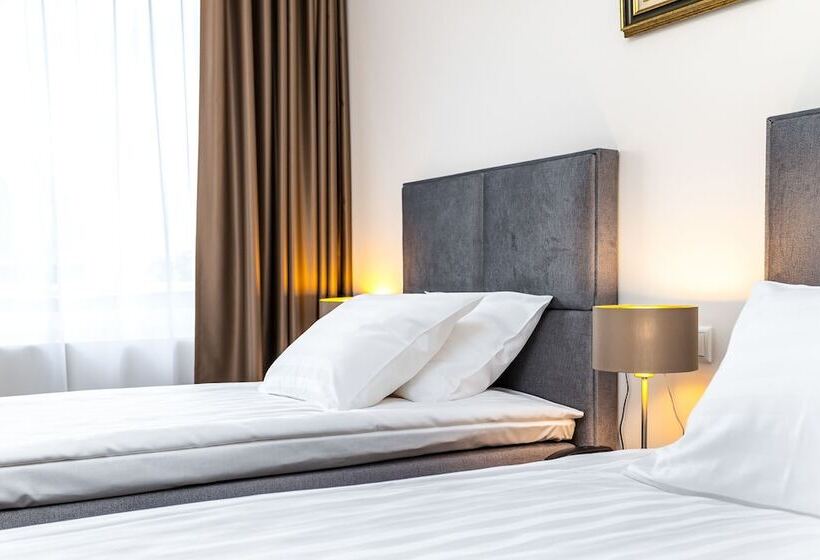 اتاق استاندارد, Adoryal Hotell