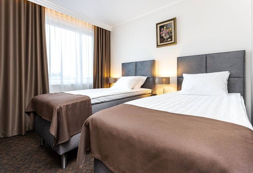 اتاق استاندارد, Adoryal Hotell