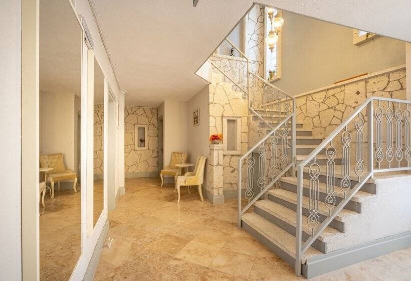 Camera Superiore, Deruni Ilıca